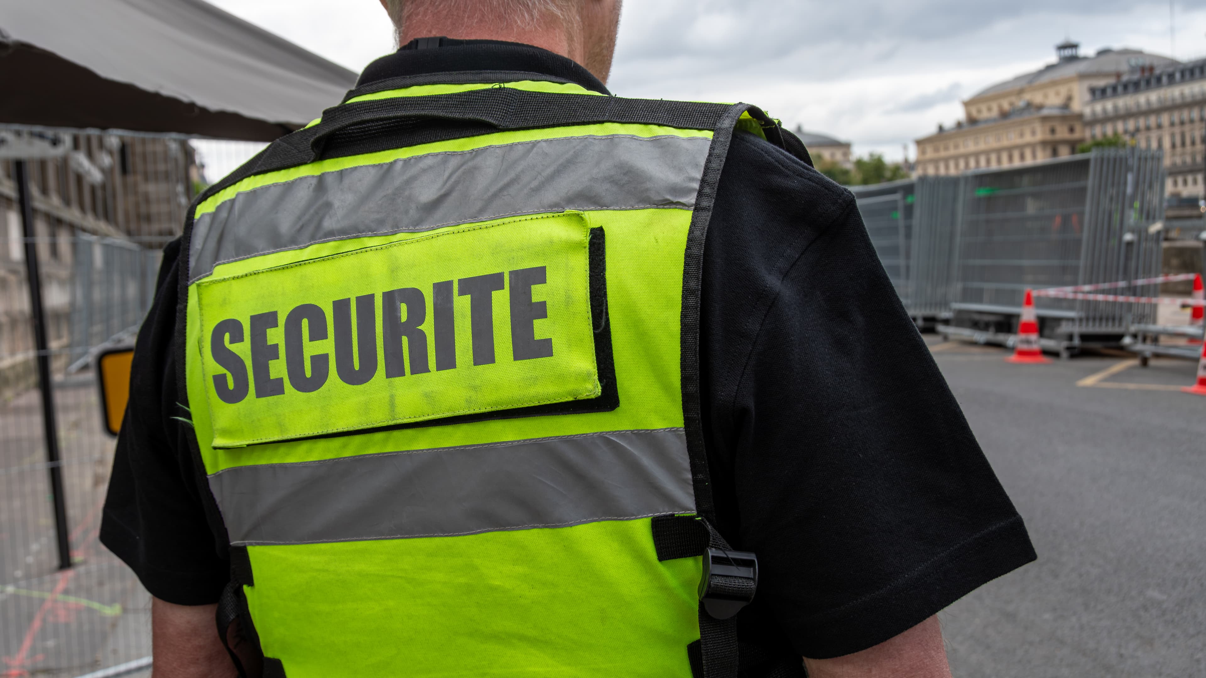 Solidarité avec les agents de sécurité et de sûreté